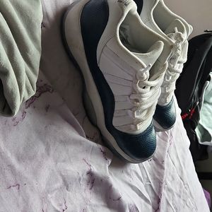 Jordan 11's